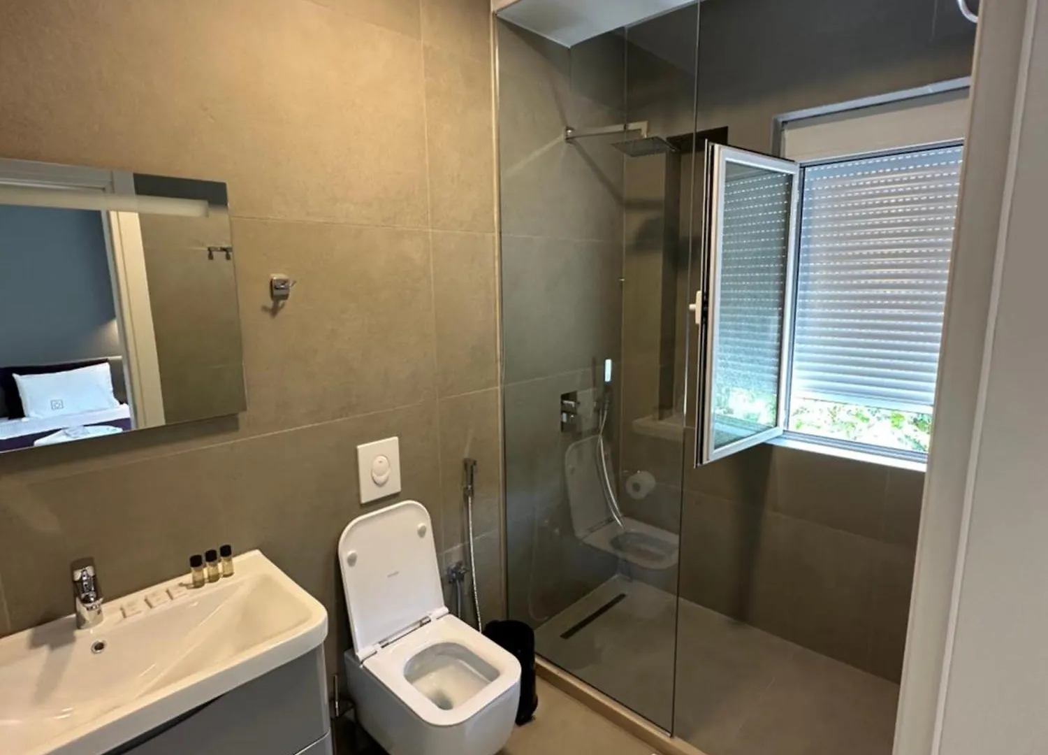 Soin Rooms Tirana